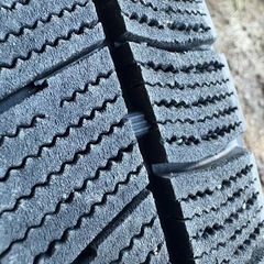 225/50/17冬VRX3の画像