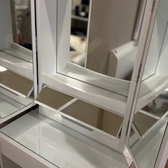 ニトリ　三面鏡ドレッサー　ホワイトの画像