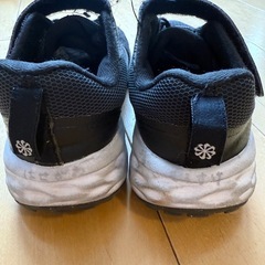 NIKEスニーカー　18センチの画像