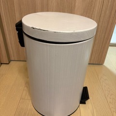 ごみばゴミ箱の画像