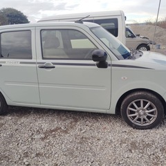 ミラ・トコットの画像