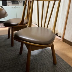 ダイニングセット(椅子4脚とテーブル) 取りに来てくださる方の画像