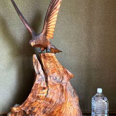 【11月17日 直接引取 限定】鷹　鷲　木彫　置物　骨董の画像