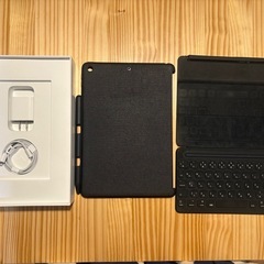 iPad 第9世代　256GB Wi-Fiモデル　Apple純正キーボード付きの画像