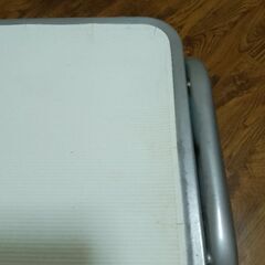 スチール製踏み台の画像