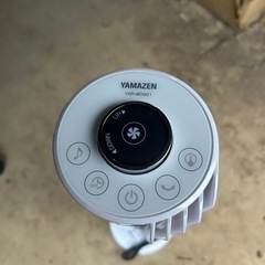 美品✨2024年製 山善製のタワーファン「YSR-WD901(W)」の画像