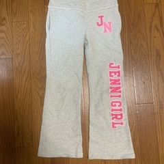 jenniのオシャレスエット上下の画像