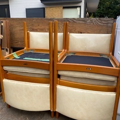 テーブルとカリモク椅子4脚セット♪の画像