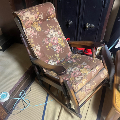 【商談中】11/16まで TOYOFURNITURE トーヨー ロッキングチェア チェア アンティーク ロッキンチェア 50年以上前 