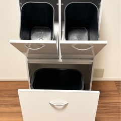 3連ゴミ箱！3口ゴミ箱！横54.5cm 高さ98cm 奥行32cm！の画像