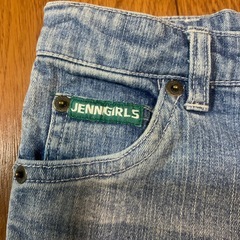 jenniのパンツ　ひざ下くらい？の画像