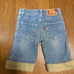 jenniのパンツ　ひざ下くらい？の画像