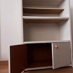収納棚の画像