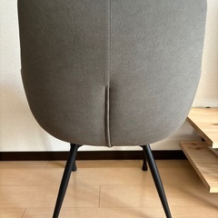 椅子1脚の画像