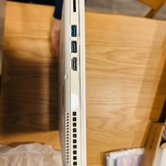 TOSHIBA dynabook T75/A リュクスホワイトPT75AWP-BJA2 Blu-ray 982g HDD 8gの画像