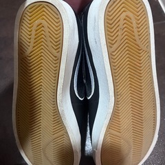 NIKEフェイクレザースニーカー22．5センチの画像