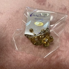 ハート　蝶　イヤリングの画像