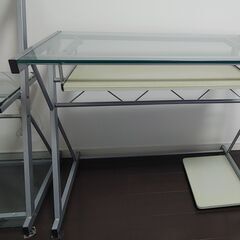 ラック分離型　ガラスデスク パソコンラック　お洒落な一品　強化ガラス使用　耐重80㎏-100㎏の画像