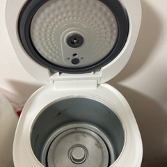 炊飯器（3合）の画像