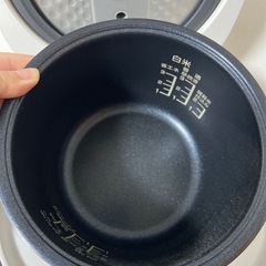 炊飯器（3合）の画像