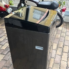 洗濯機(IRIS  OHYAMA 2020年製　6kg)
の画像