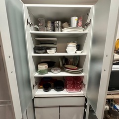 食器棚の画像