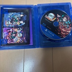 PS4本体と鬼滅の刃セットの画像