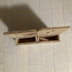 木の入れ物の画像