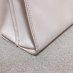 SNIDEL スクエアパッドロックバッグ (オフホワイト)の画像