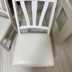 ダイニングテーブル&チェアの画像