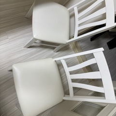 ダイニングテーブル&チェアの画像