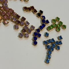 アクセサリーパーツ　手芸　ストーン　ビジュー　台座付き　ハンドメイド　パーツ　01の画像