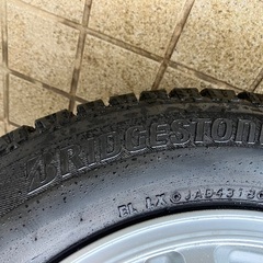 スタッドレスタイヤ　の画像