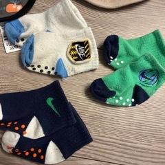 ベビー スタイ＆靴下の画像