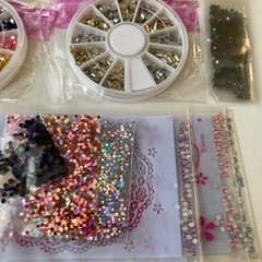 ハンドメイド　ネイル　パーツ　ラメ　ストーン　まとめ売りの画像