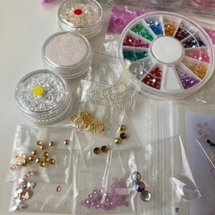 ハンドメイド　ネイル　パーツ　ラメ　ストーン　まとめ売りの画像