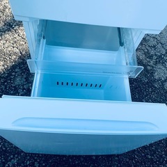 YAMADA ノンフロン冷凍冷蔵庫  YRZ-F17H1の画像