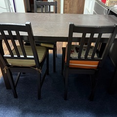 テーブル＆イスセットの画像