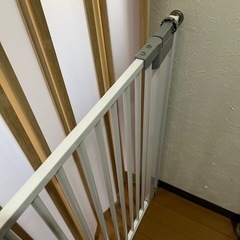 ペットゲート ペットドア 猫脱走防止 3.5CM間隔 柵 フェンスの画像