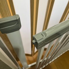 ペットゲート ペットドア 猫脱走防止 3.5CM間隔 柵 フェンスの画像