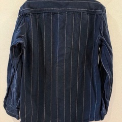 バナナリパブリックのストライプシャツの画像