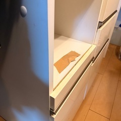 ニトリ
食器棚の画像