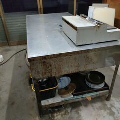 業務用調理作業台 11月15日土曜日10時から16時の画像