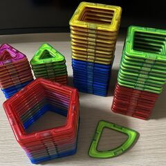 おもちゃ・知育玩具まとめて BRIOビルダー・マグフォーマー・くみくみスロープの画像