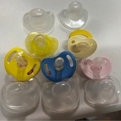 おしゃぶり5個セットの画像