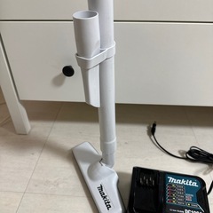 マキタ 充電式クリーナー 【バッテリー、充電器付き】の画像