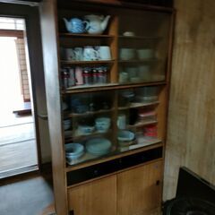 食器棚　11月15日土曜日10時から16時の画像