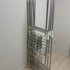 アイリスオーヤマ　軽量　アルミ軽量物干し ワイドタイプ の画像