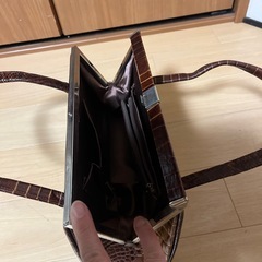 ワニ革バッグの画像