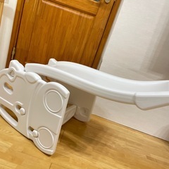 折りたたみ すべり台 ホワイトの画像